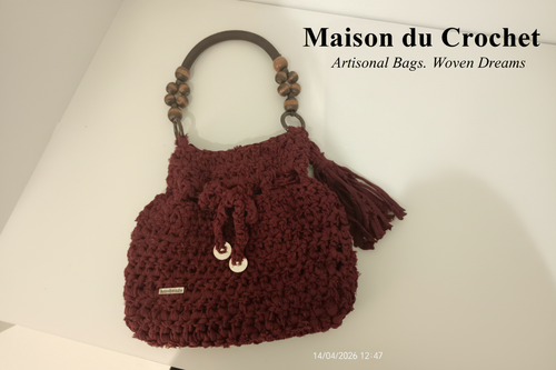 Borsa bordeaux con scritta Maison du Crochet